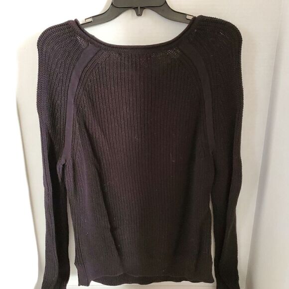 Cute pull over juniors sweater - Picture 5 of 6